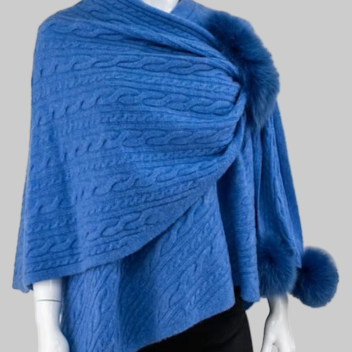 Cable Wrap w/Fox Trim & Pom