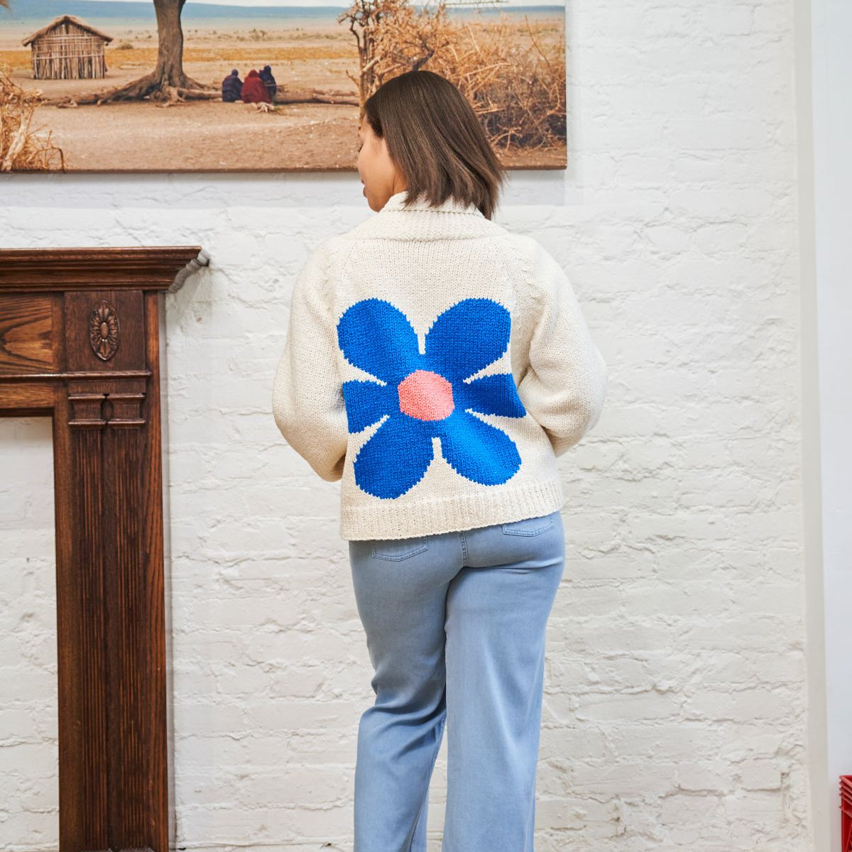 Short Cotton Cardi w/Flower