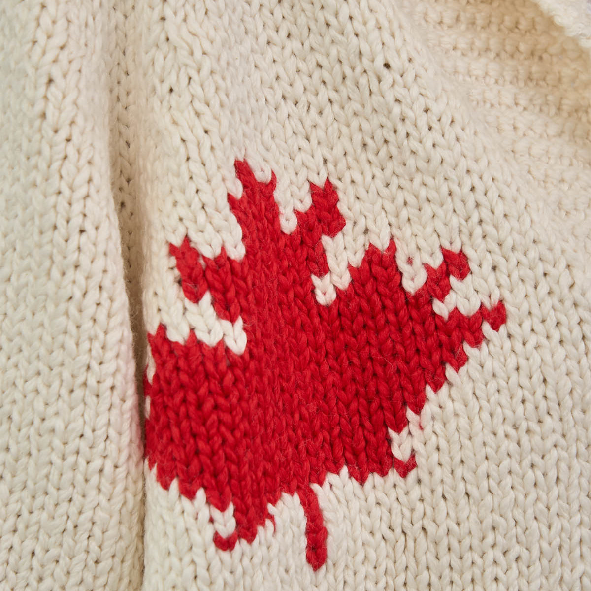 Short Cotton Cardi w/Maple Leaf