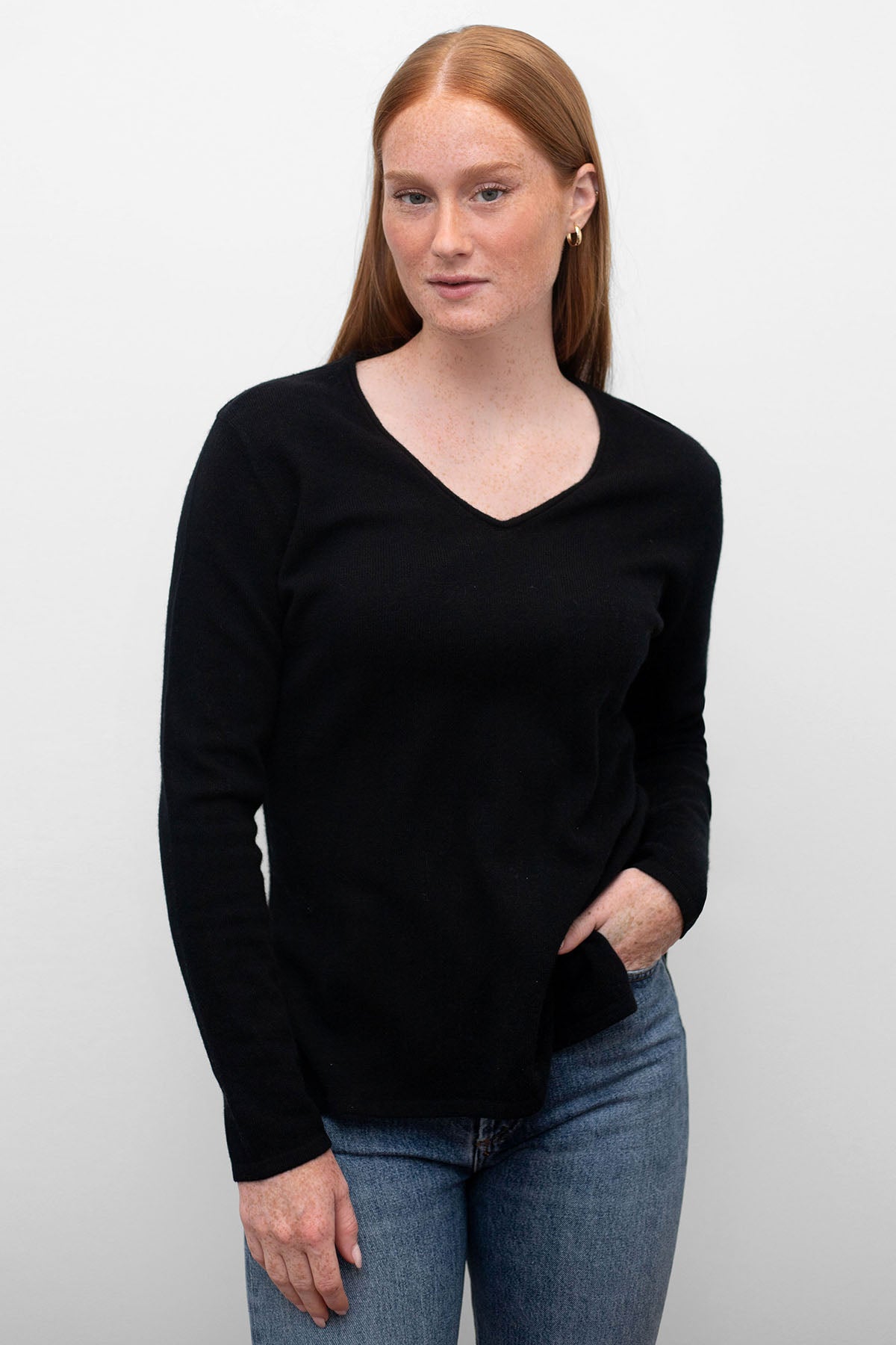 Classic Cashmere V Neck Sweater