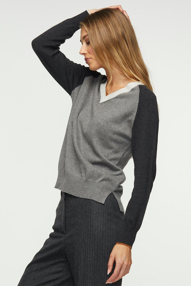Contrast V Neck